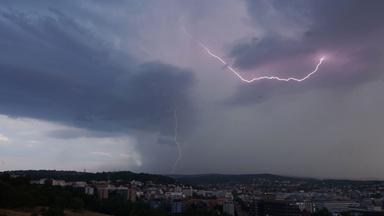 Schwere Unwetter bringen Chaos über Deutschland