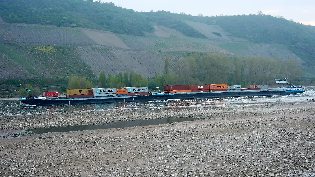 Niedrigwasser behindert Deutschlands Wirtschaftswachstum