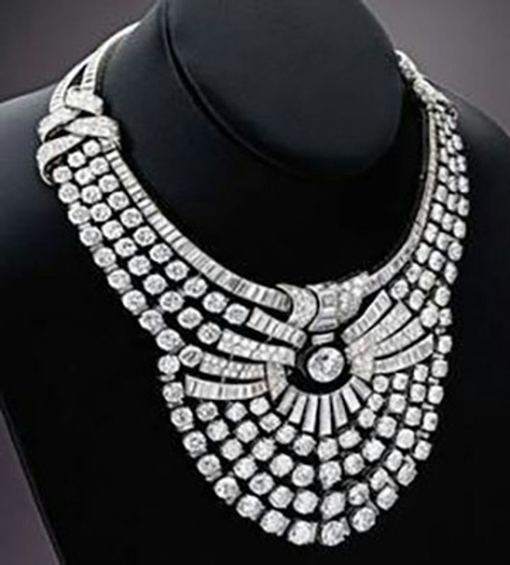 Wertvolles Diamantcollier aus Wiener Museum gestohlen