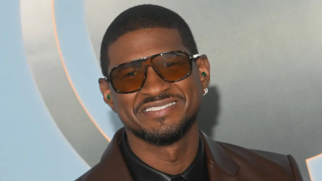 Usher verteidigt sich gegen Klon-Gerüchte