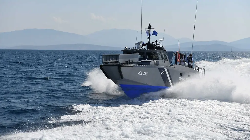Segelboot treibt ab: Deutscher Tourist vermisst