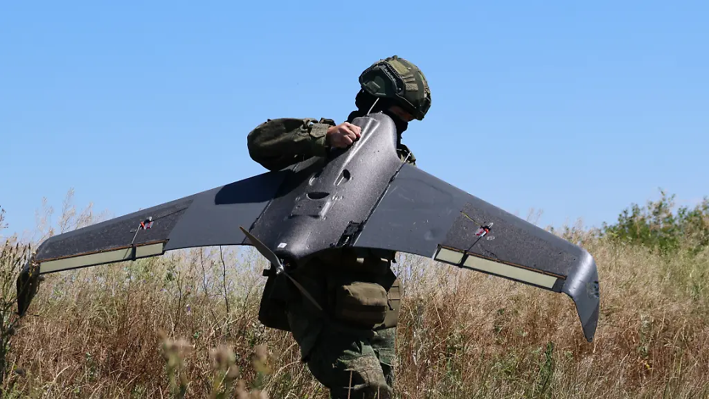 Russische Angriffe auf ukrainische Rüstungsindustrie gemeldet