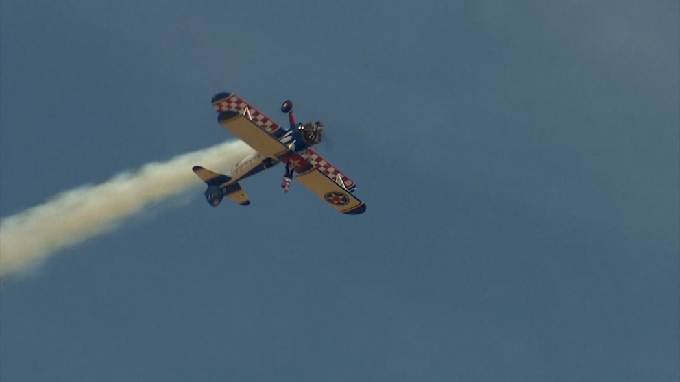 Adrenalinkick mit 97: Älteste Wingwalkerin bricht eigenen Rekord erneut