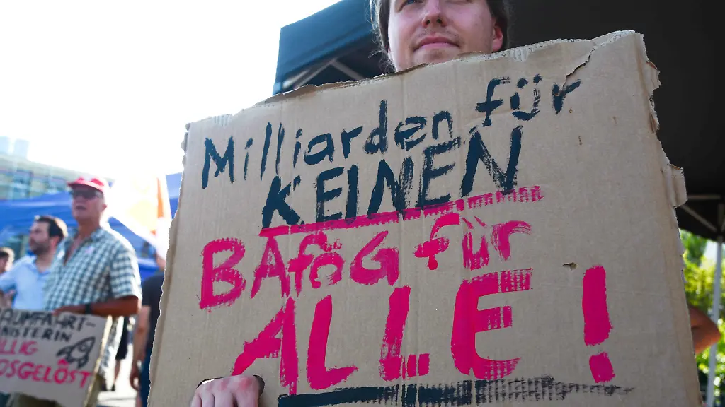 Rückgang der Bafög-Empfänger auf historischem Tiefstand
