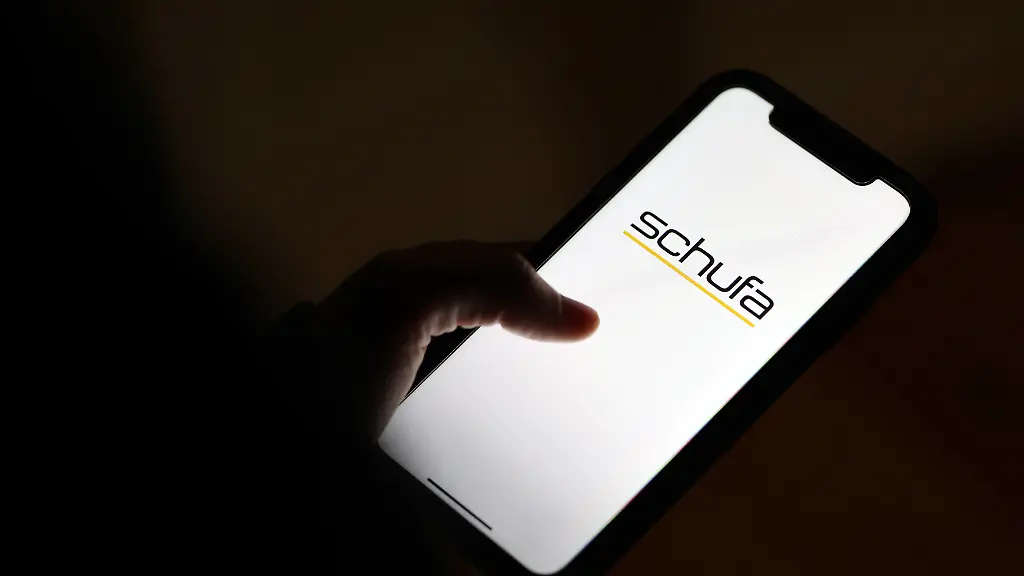 Schufa in der Kritik wegen ‚Schattendatenbank‘