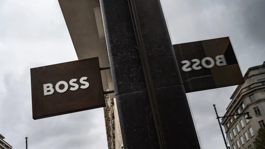 Frasers Strebt Mehrheit bei Hugo Boss an – Aktienrückkauf Gestoppt