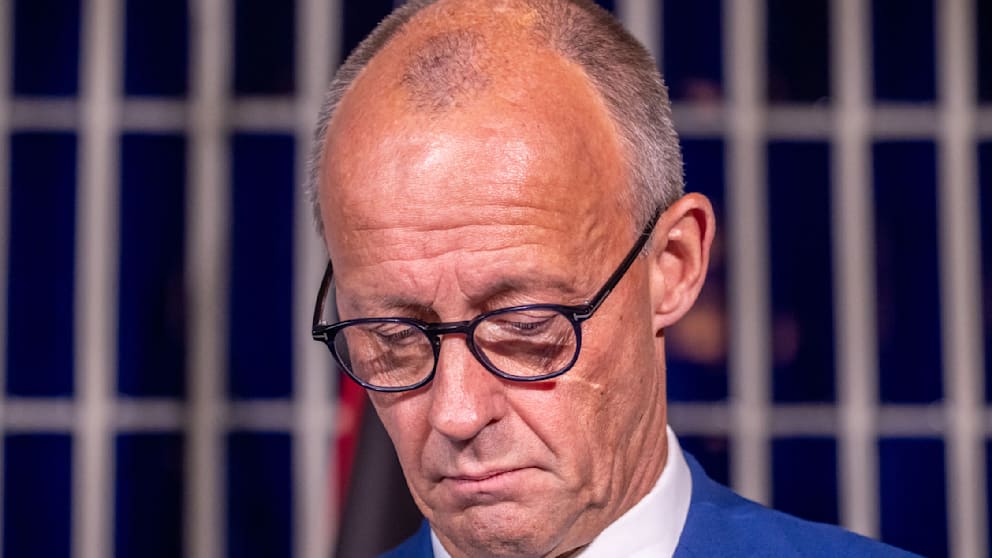 Analyse der Vertrauenskrise von Kanzler Friedrich Merz