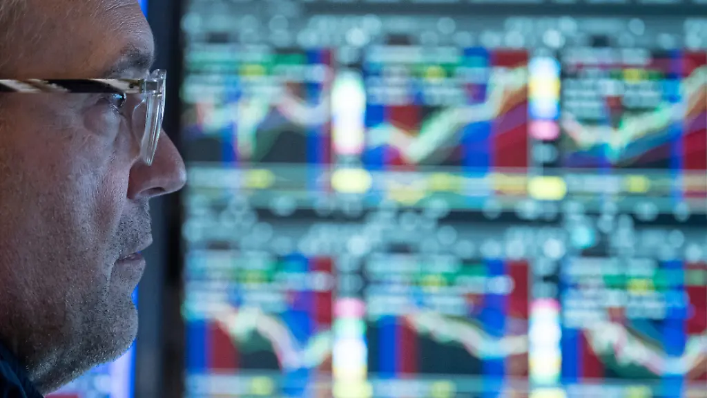 Wall Street schwankt zwischen KI-Euphorie und Zinssorgen