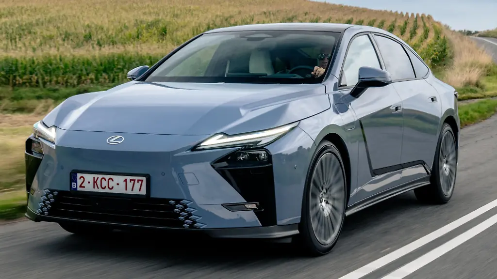 Lexus präsentiert den neuen ES: Ein leiser Gleiter mit Elektroantrieb