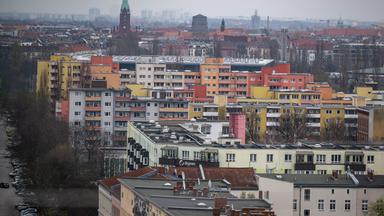 Linke in Berlin gewinnt Wahl mit Fokus auf Wohnpolitik