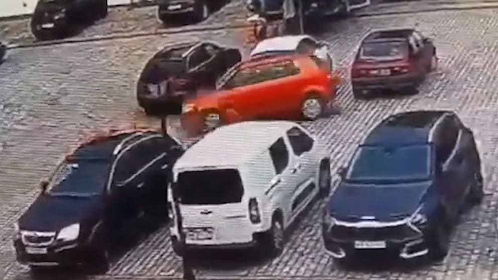 Fehlgeschlagener Parkversuch einer Seniorin sorgt für Chaos