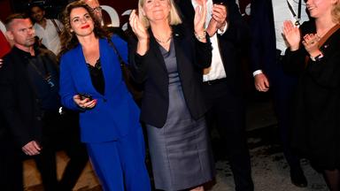Parlamentswahl in Schweden: Prognosen zeigen Mitte-Links-Bündnis vorn