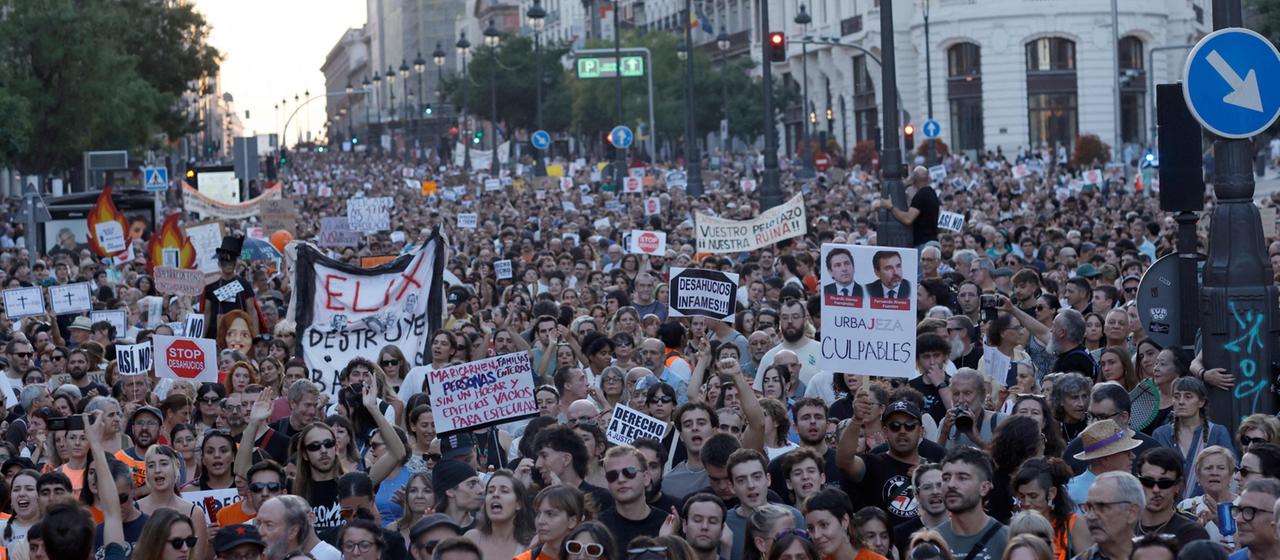Zwangsräumung einer 87-Jährigen löst Massenproteste in Madrid aus