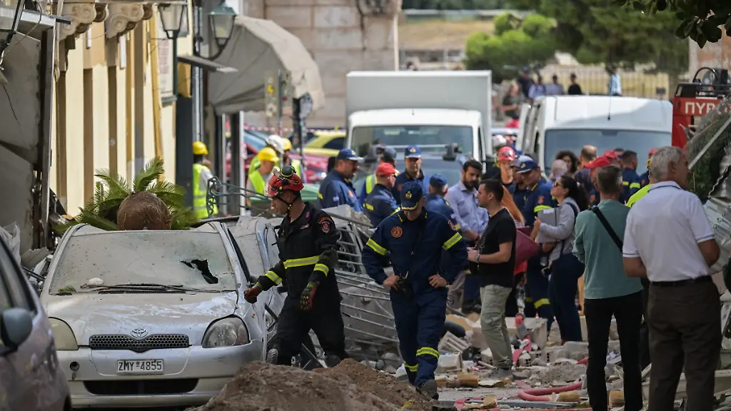 Gasexplosion in Athen: Wohnhaus nahe Akropolis eingestürzt