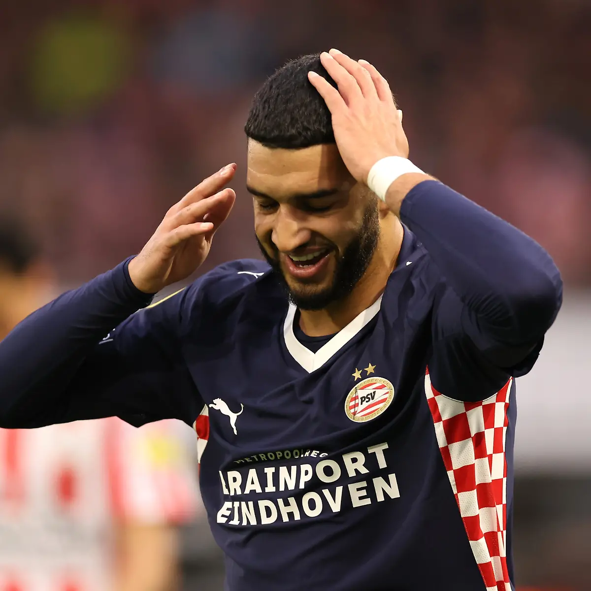 Die rührende Geschichte hinter Ismael Saibaris Trikotnummer bei Bayern