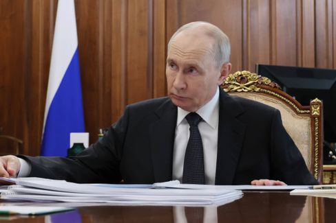 EU hebt Sanktionen gegen russische Oligarchen auf