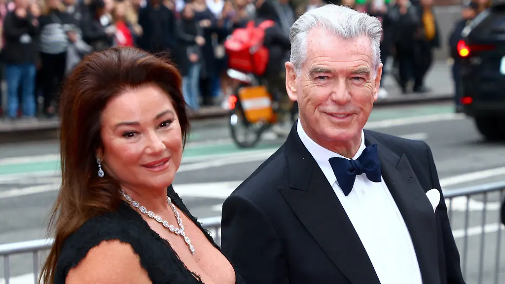 Warum Pierce Brosnan und Ehefrau Malibu verlassen
