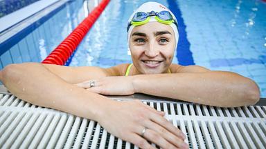 Elena Semechin: Drei Rollen in einem Leben