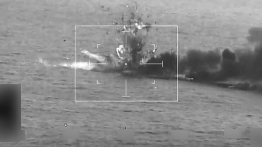 US-Truppen greifen mutmaßliches Drogenschmuggel-Schiff an