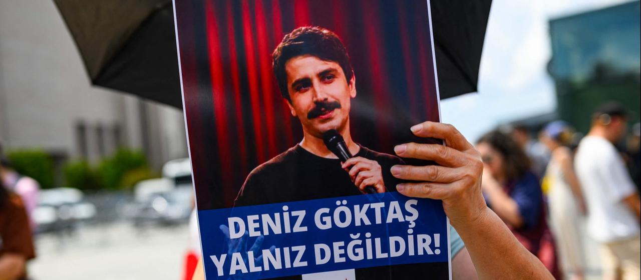 Türkischer Comedian Göktaş zu Haft verurteilt