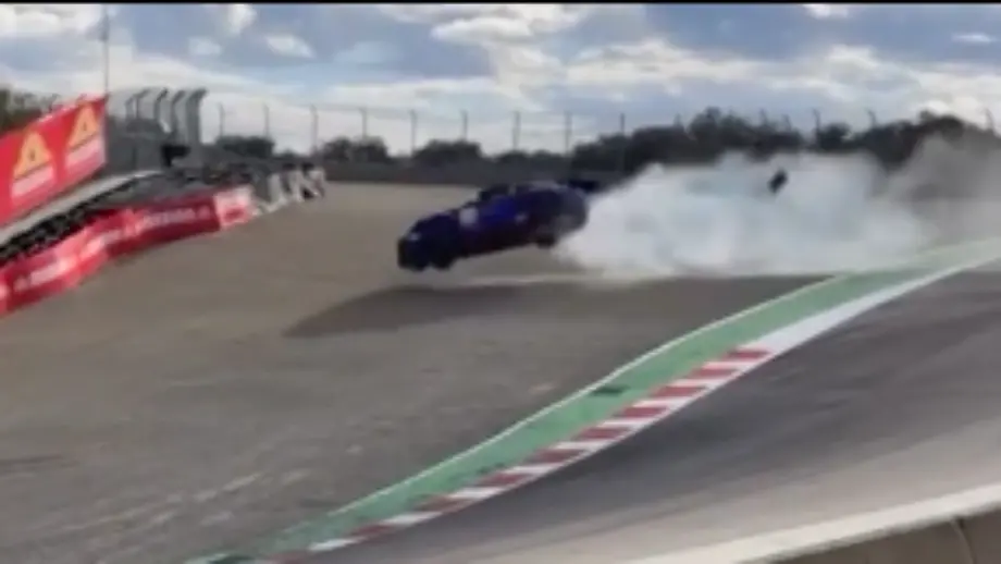 Horrorcrash bei der Porsche Sprint Challenge: Fahrer überlebt