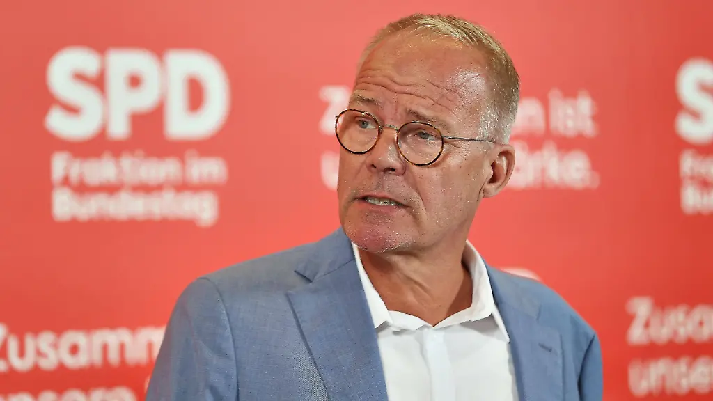 Empathische Gesetzesdurchsetzung: SPD-Fraktionschef Mierschs Kritik an Reformen