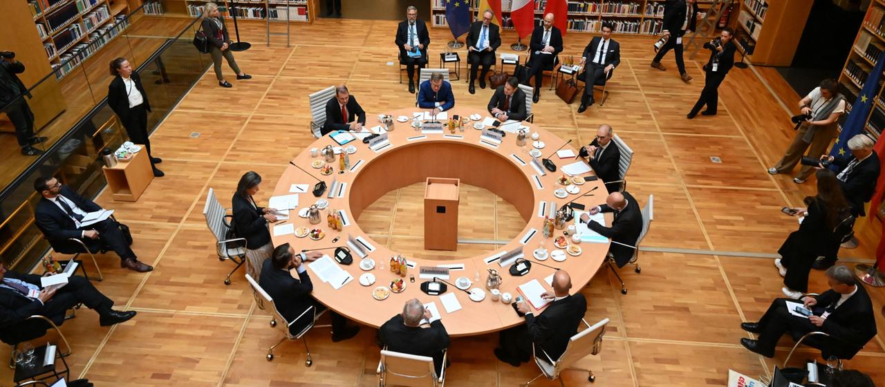 Analyse Außenministertreffen in Weimar: Die russische Führung als Herausforderung erkannt