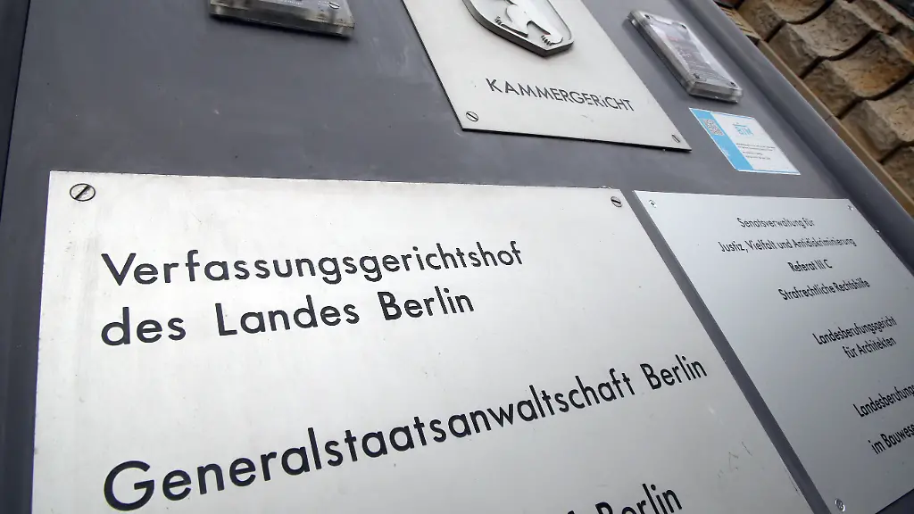 Prozess gegen IS-Rückkehrerin: Vorwurf der Terrorvereinigungs-Mitgliedschaft