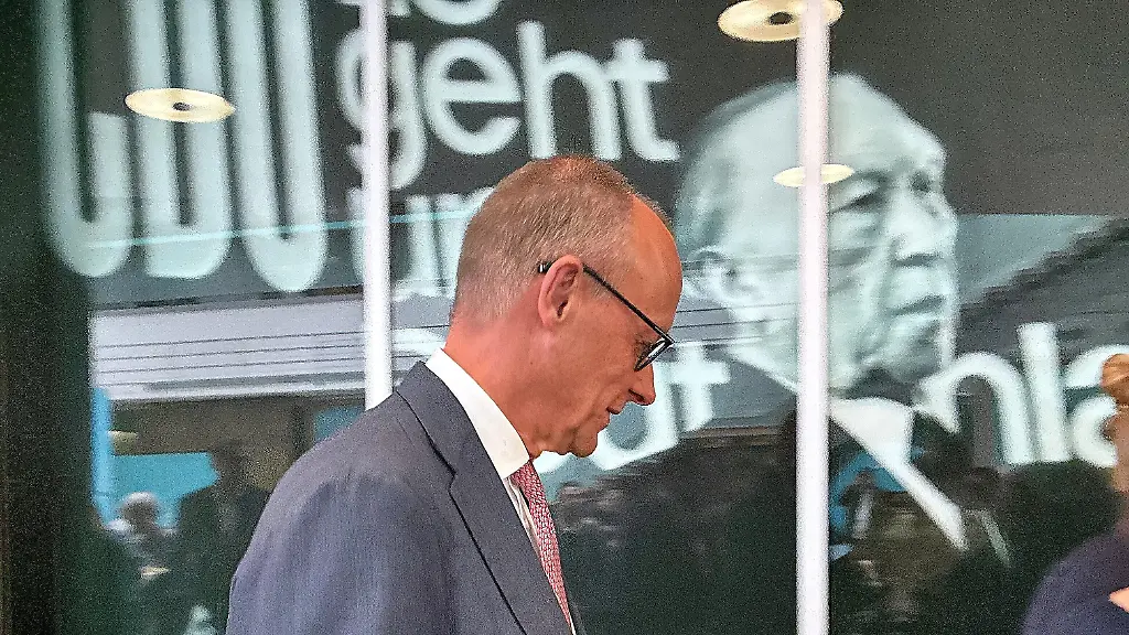 Union verliert weiter an Boden, AfD bleibt vorn