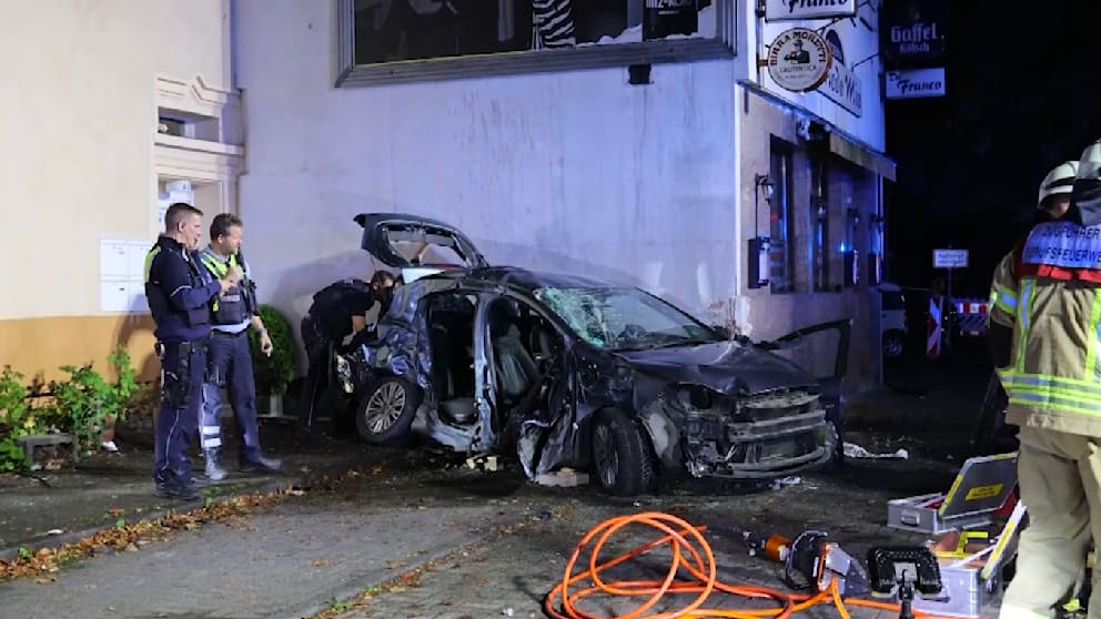 Unfall in Köln: Möglicher Zusammenhang mit Einbruch