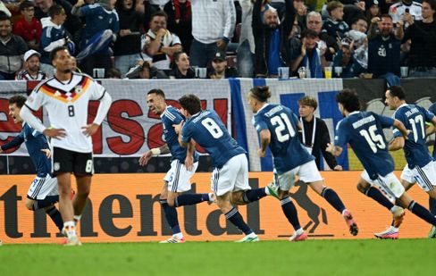 Klopp erlebt Niederlage im ersten Heimspiel als Bundestrainer