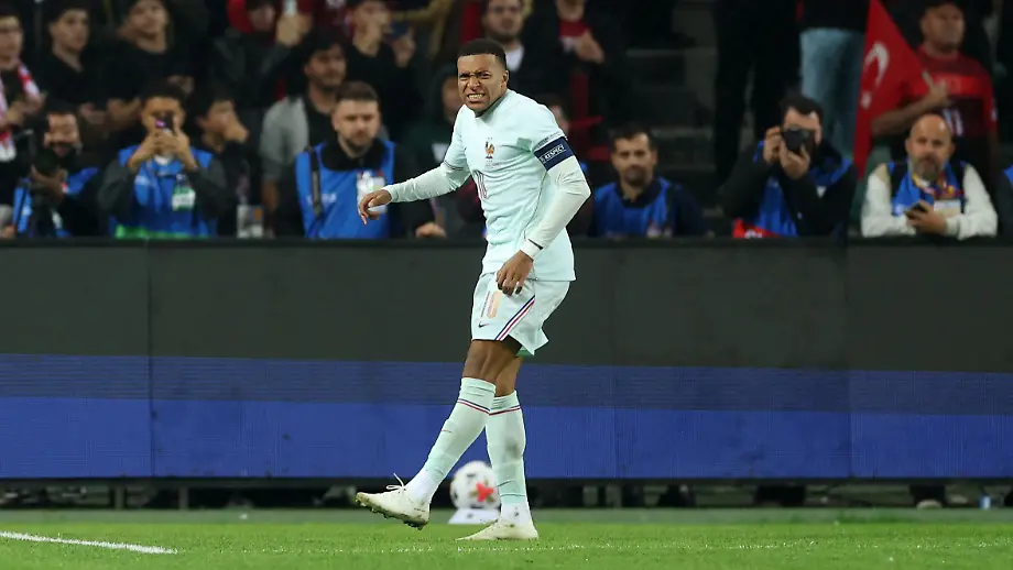 Sorge um Kylian Mbappé nach Verletzung
