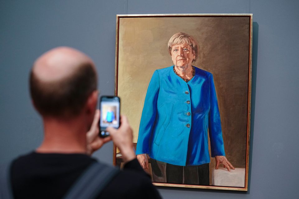 Angela Merkels Farbwahl beim Porträt