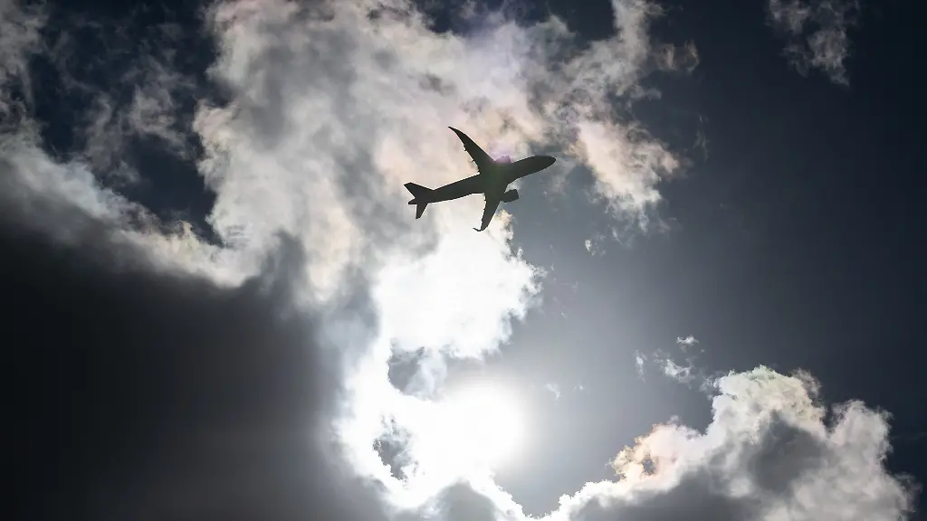 Brennende Powerbank erzwingt Zwischenlandung von Lufthansa-Flug