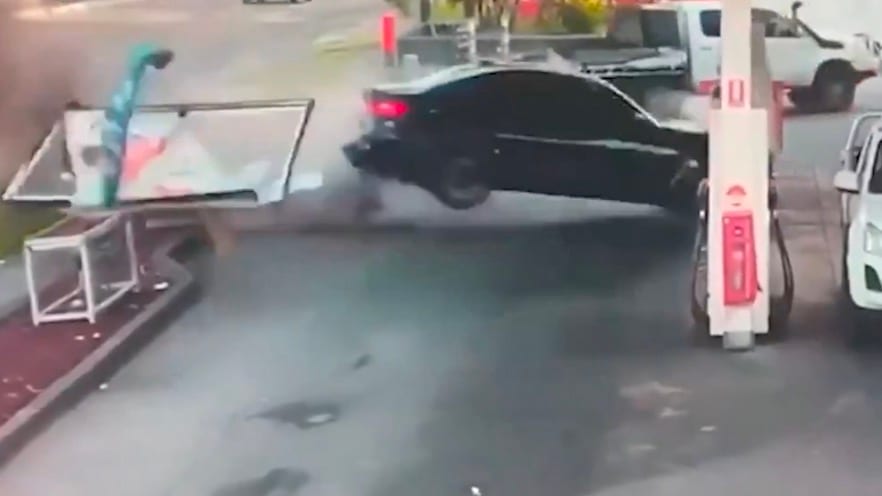 Auto-Unfall an Tankstelle in Sydney