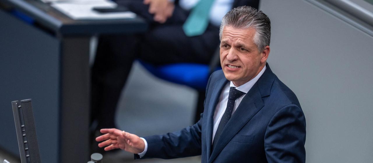 Frei fordert mehr Gerechtigkeit bei Arztterminen