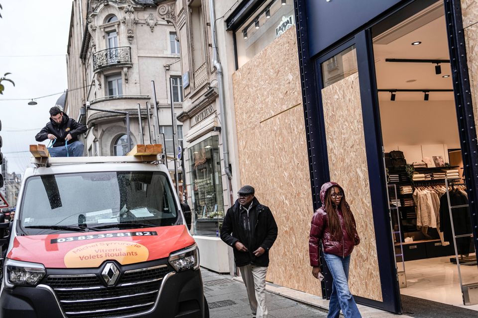 Krawalle in Frankreich: Vorbereitung auf neue Proteste und Sicherheitsmaßnahmen