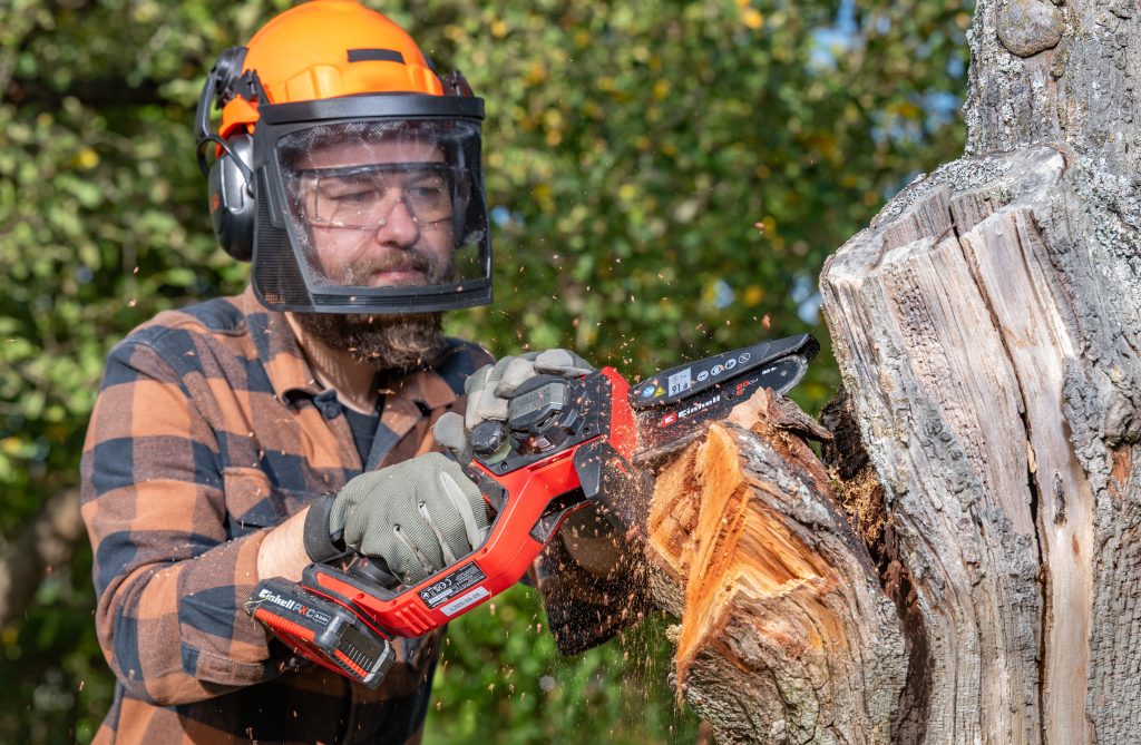 Mini-Kettensägen im Test: Leistung, Akkulaufzeit und Preis-Leistungs-Verhältnis