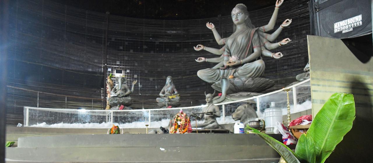 Massenpanik beim Durga Puja Fest in Kolkata: Mehrere Tote