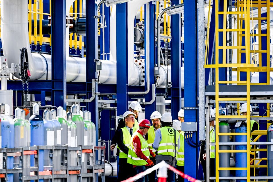 BASF erhöht Gewinnprognose trotz industriellen Drucks