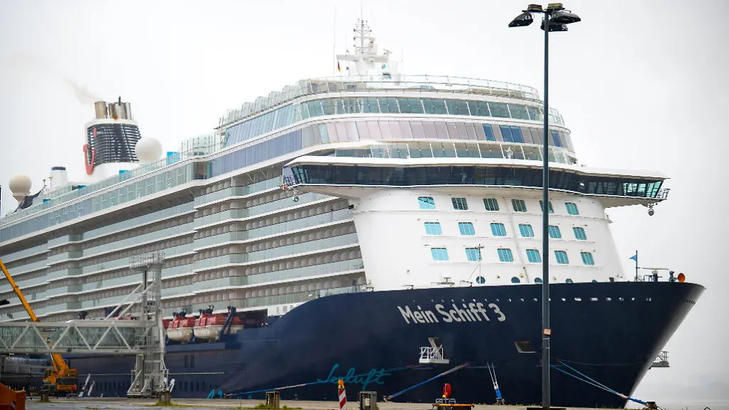 Kollision von „Mein Schiff 3“ in Bremerhaven