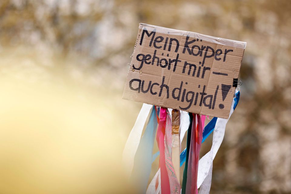 Bundeskabinett beschließt Gesetzentwurf gegen digitale Gewalt