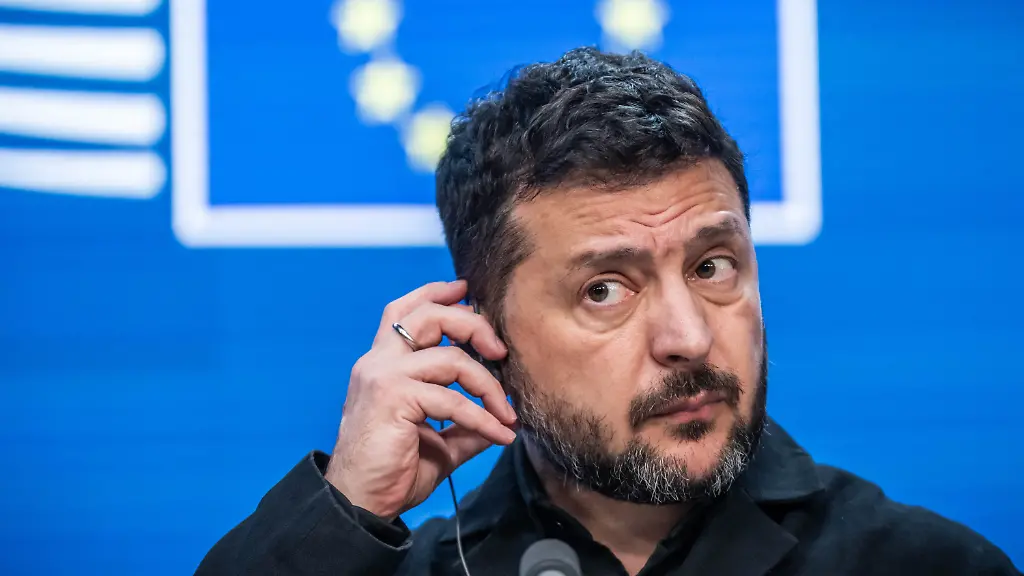Selenskyj kritisiert Starlink-Drosselung über der Ukraine