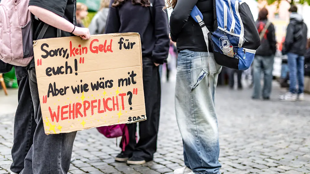 Neubauer fordert mehr Verständnis für Jugendproteste