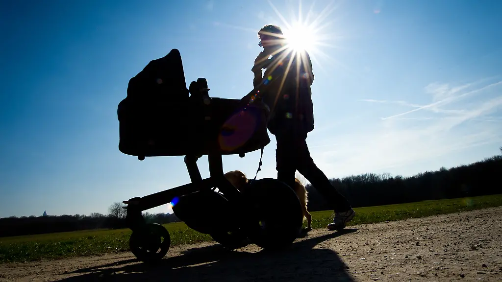 Elternzeit: Bindende Vereinbarungen trotz familiärer Veränderungen
