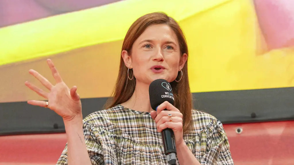 „Harry Potter“-Star Bonnie Wright begrüßt ihr zweites Kind zuhause