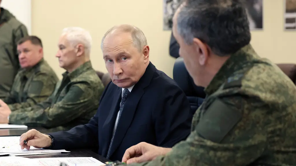 Putin verspricht Iran Unterstützung zur Beendigung des Krieges