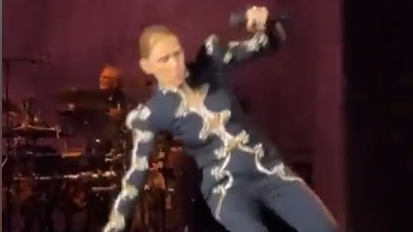 Céline Dion stürzt bei Konzert in Paris