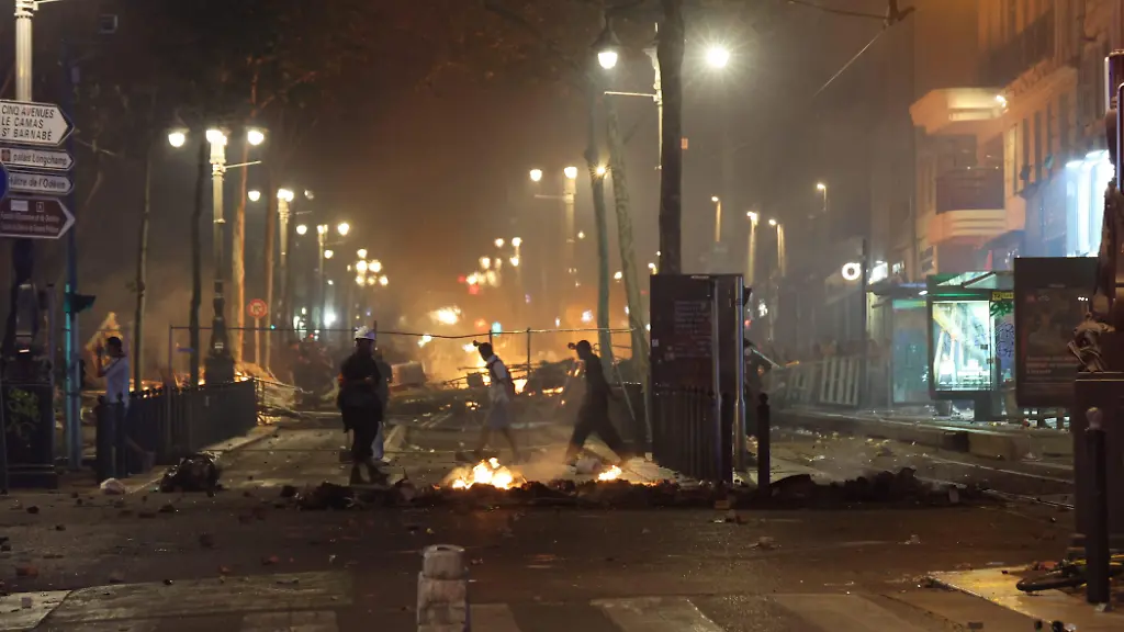Proteste in Frankreich: Mehr als 550.000 Menschen auf den Straßen