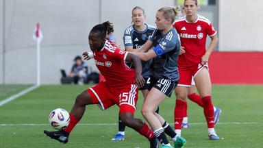 FC Bayern München und Eintracht Frankfurt im Duell der Frauen-Bundesliga
